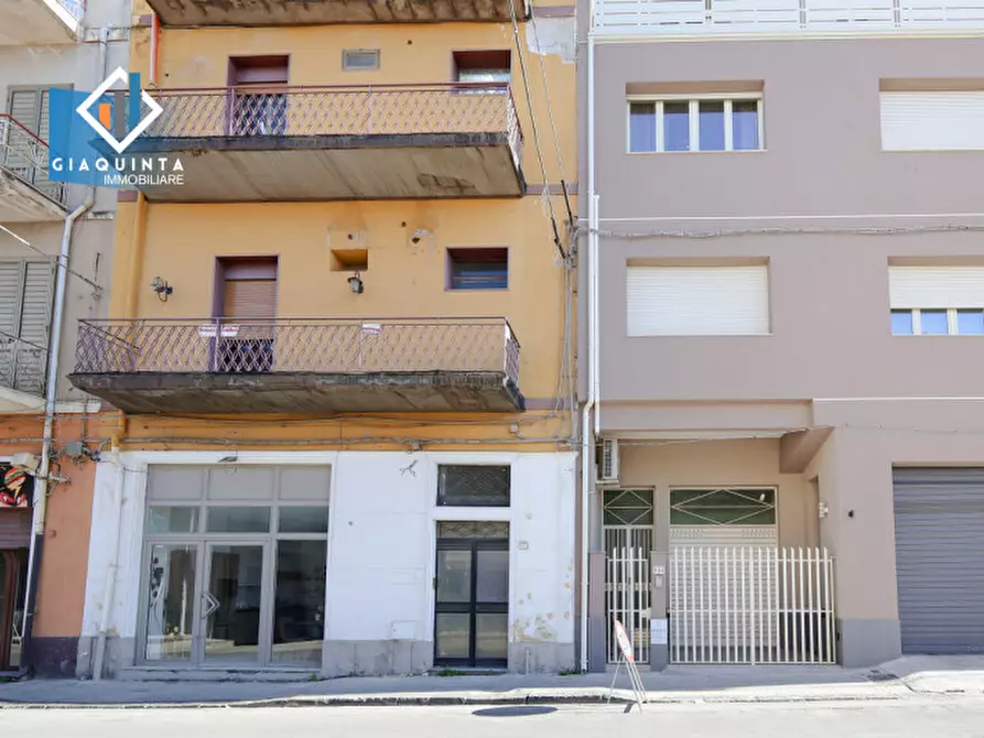 Immagine 9 di Negozio in vendita  in via San Damiano n.03 a Palagonia