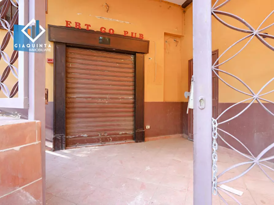 Immagine 10 di Negozio in vendita  in via San Damiano n.03 a Palagonia