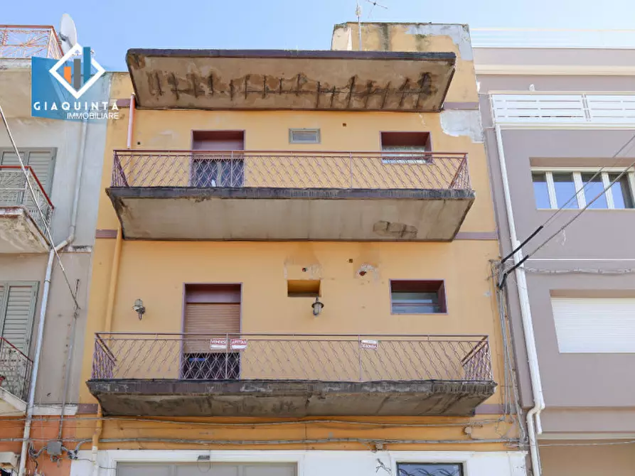 Immagine 27 di Negozio in vendita  in via San Damiano n.03 a Palagonia