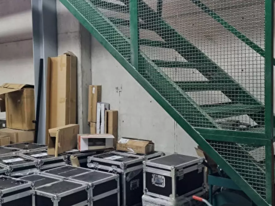 Immagine 7 di Capannone industriale in vendita  a Chieti