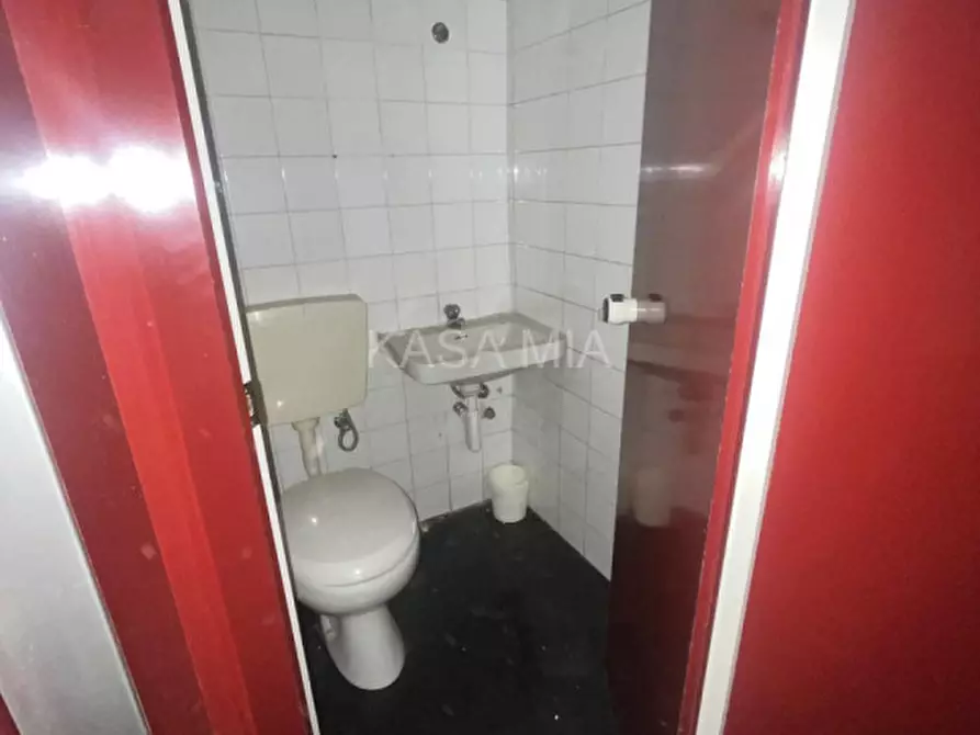 Immagine 24 di Negozio in affitto  in Piazza Vittorio Emanuele 18 a San Benigno Canavese