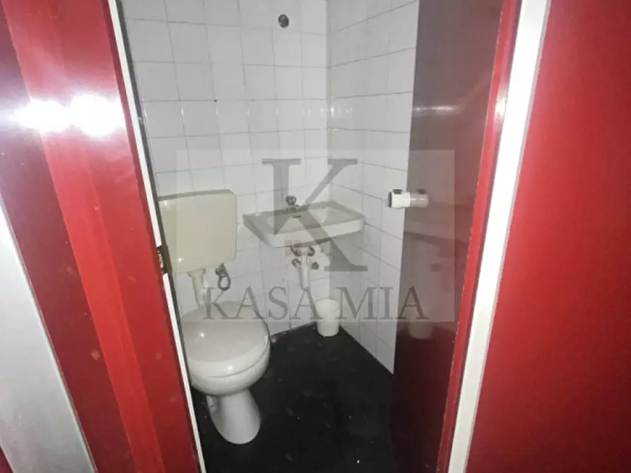 Immagine 38 di Negozio in affitto  in Piazza Vittorio Emanuele 18 a San Benigno Canavese