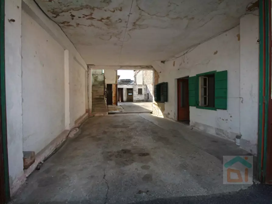 Immagine 2 di Villetta a schiera in vendita  in Via Roma, civ. 86 a San Vito Al Torre