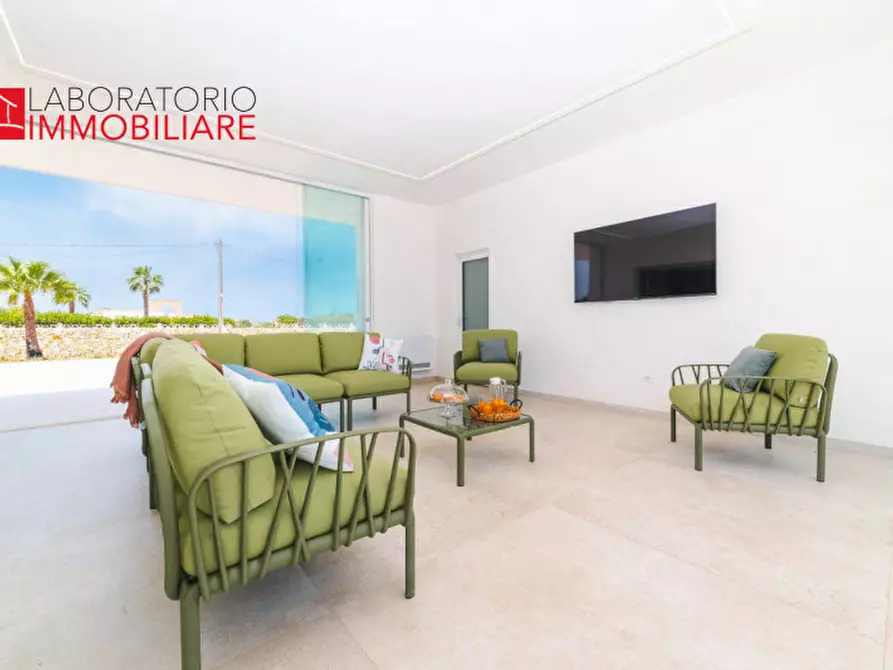 Immagine 34 di Villa in vendita  in C.da Pezze Morelli a Carovigno