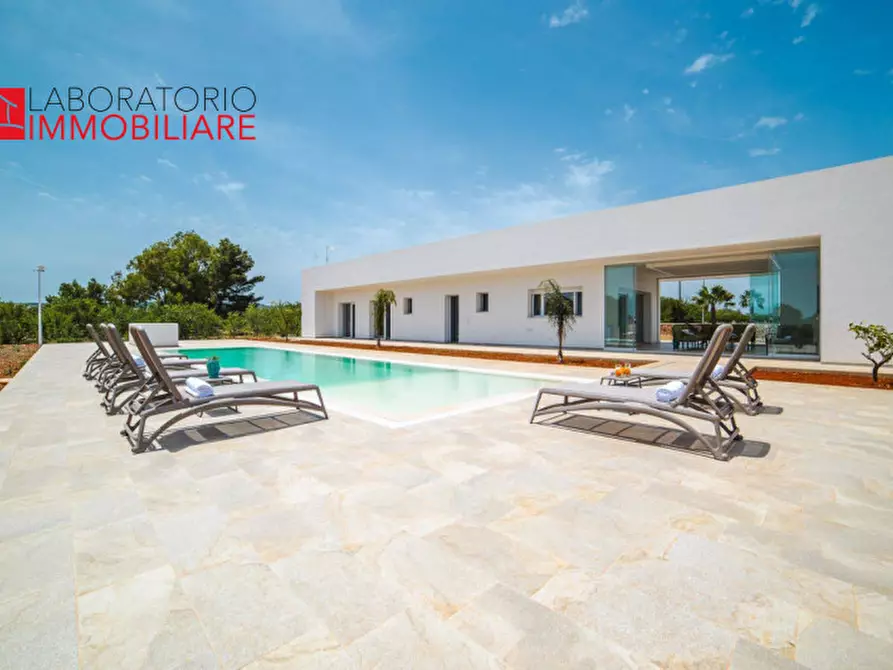 Immagine 42 di Villa in vendita  in C.da Pezze Morelli a Carovigno