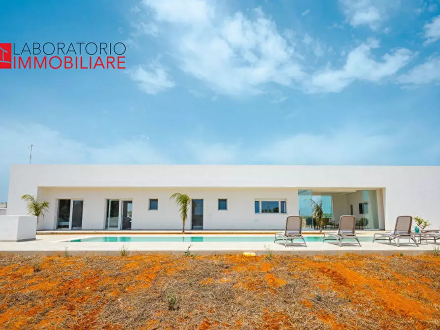 Immagine 64 di Villa in vendita  in C.da Pezze Morelli a Carovigno