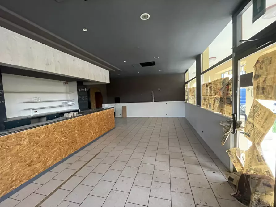 Immagine 8 di Attività commerciale in vendita  in Via Cavin dei Cavai a Asolo