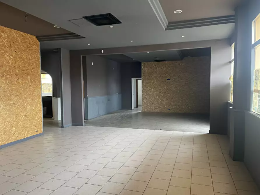 Immagine 12 di Attività commerciale in vendita  in Via Cavin dei Cavai a Asolo