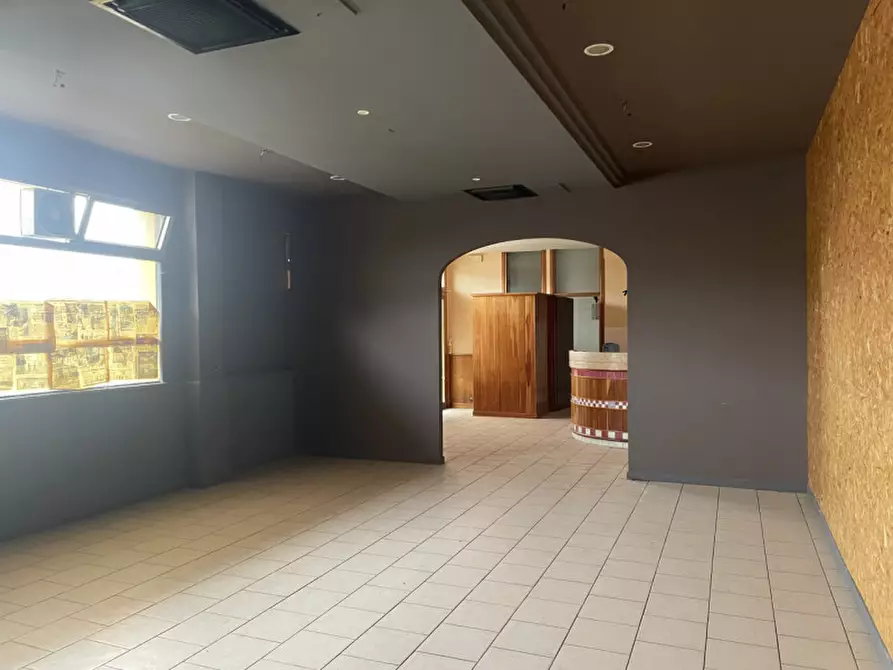 Immagine 13 di Attività commerciale in vendita  in Via Cavin dei Cavai a Asolo