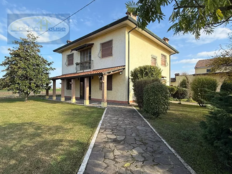 Immagine 1 di Casa bifamiliare in vendita  in Via Nazionale 129 a Argenta