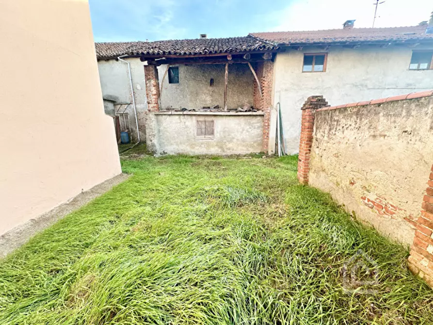 Immagine 6 di Rustico / casale in vendita  in Via San Antonio 6 a Torrazza Piemonte
