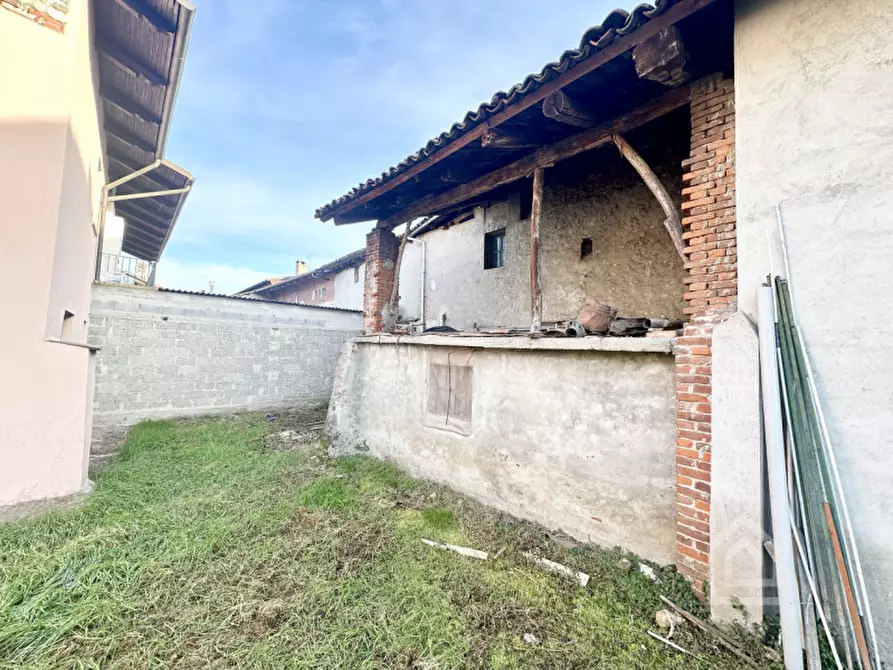 Immagine 7 di Rustico / casale in vendita  in Via San Antonio 6 a Torrazza Piemonte