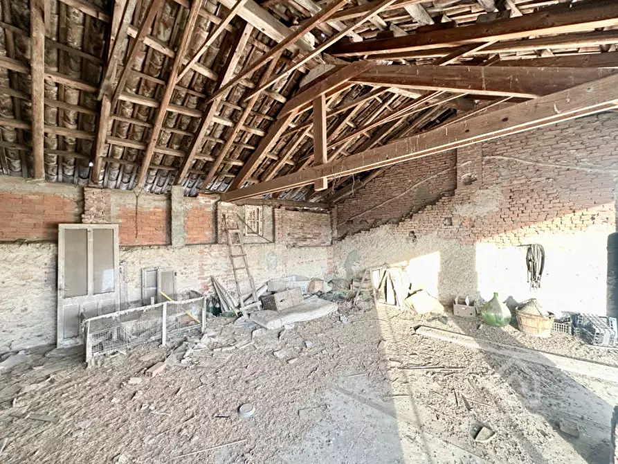 Immagine 15 di Rustico / casale in vendita  in Via San Antonio 6 a Torrazza Piemonte