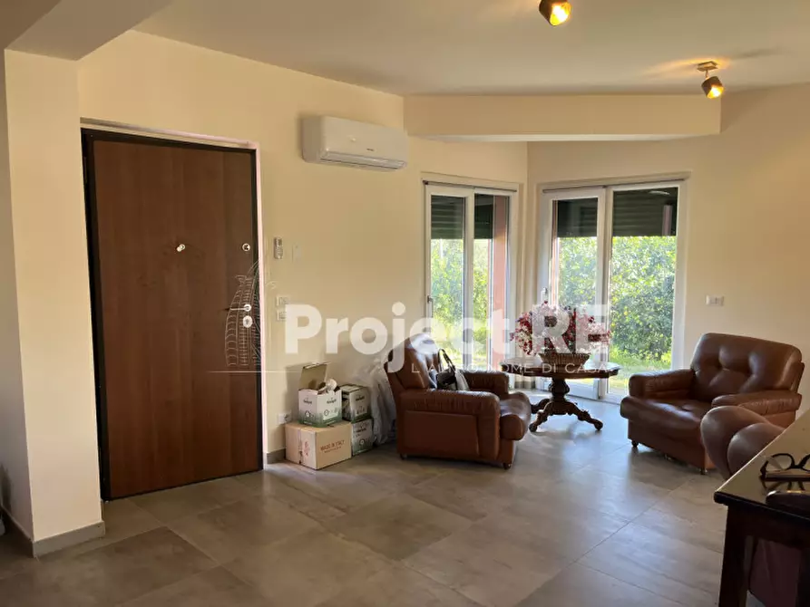 Immagine 1 di Villa in vendita  in Strada Statale 106 km 111  Roccella Jonica a Roccella Ionica