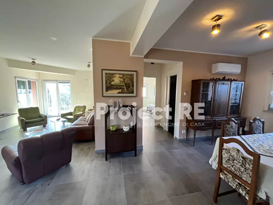 Immagine 2 di Villa in vendita  in Strada Statale 106 km 111  Roccella Jonica a Roccella Ionica