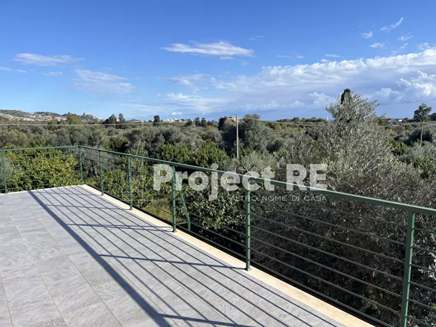 Immagine 22 di Villa in vendita  in Strada Statale 106 km 111  Roccella Jonica a Roccella Ionica