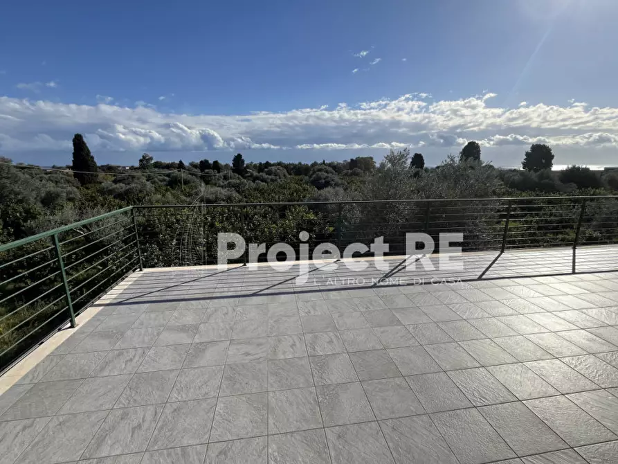 Immagine 24 di Villa in vendita  in Strada Statale 106 km 111  Roccella Jonica a Roccella Ionica