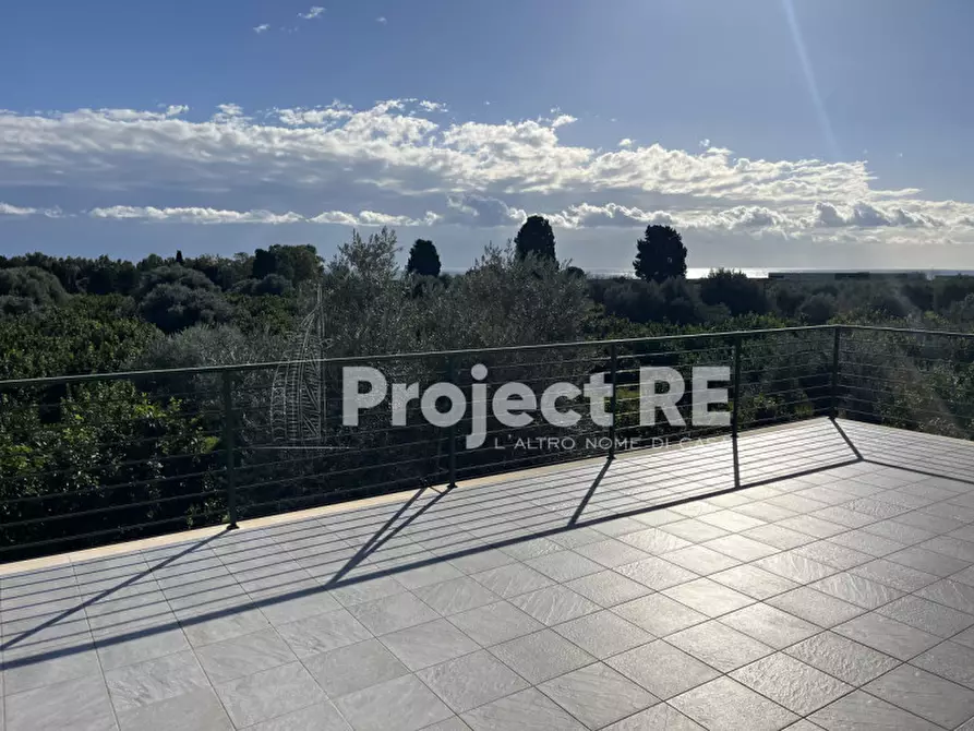 Immagine 25 di Villa in vendita  in Strada Statale 106 km 111  Roccella Jonica a Roccella Ionica