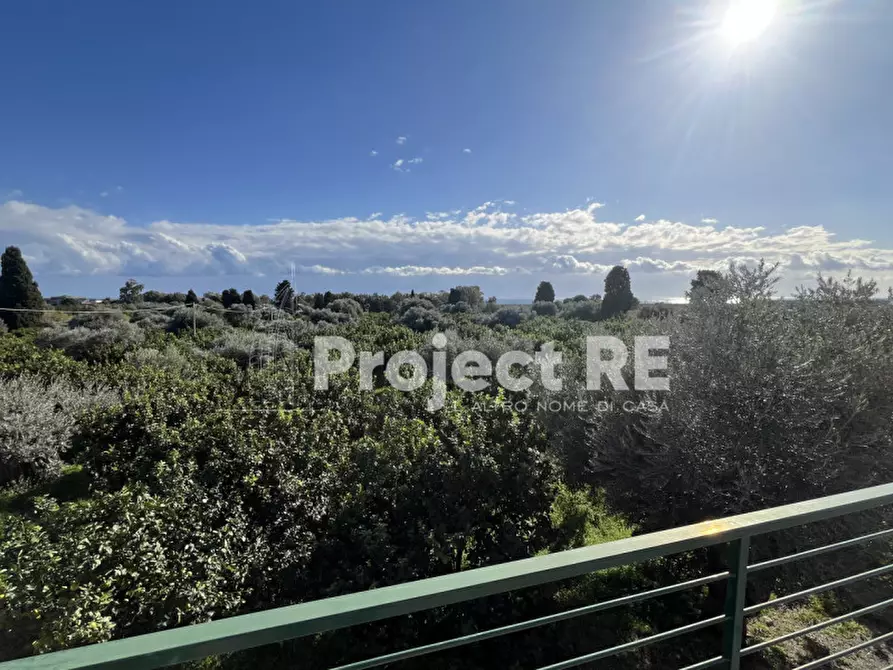 Immagine 33 di Villa in vendita  in Strada Statale 106 km 111  Roccella Jonica a Roccella Ionica