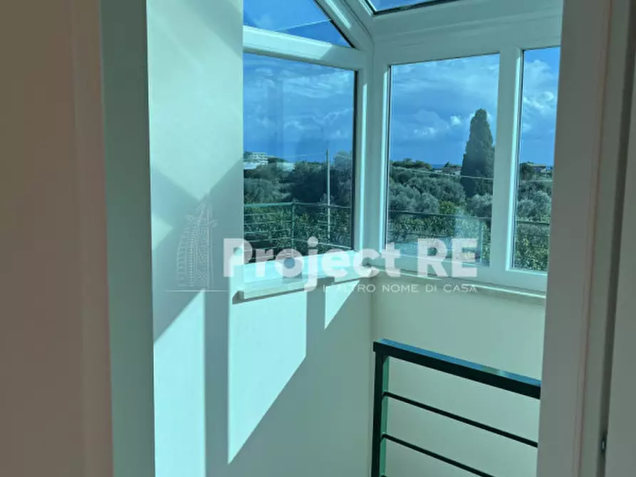 Immagine 41 di Villa in vendita  in Strada Statale 106 km 111  Roccella Jonica a Roccella Ionica