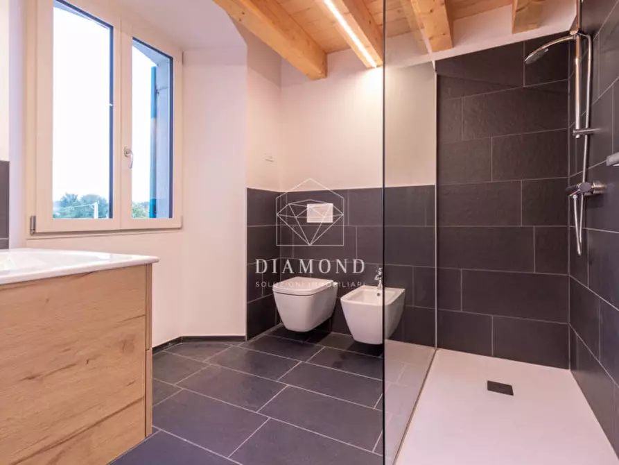 Immagine 5 di Appartamento in affitto  in Via Schiavonesca Vecchia a Volpago Del Montello