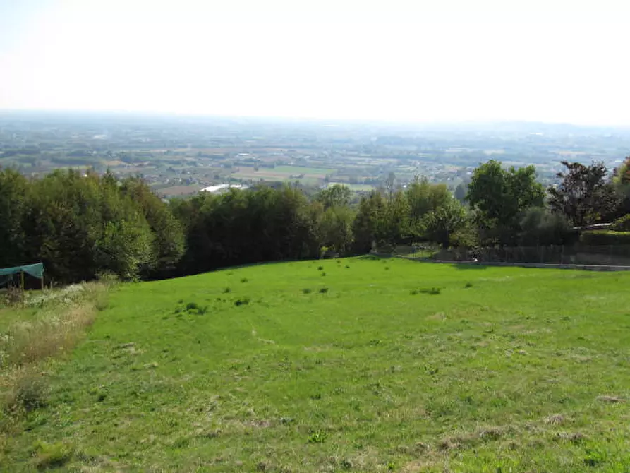 Immagine 1 di Terreno in vendita  a Sarmede