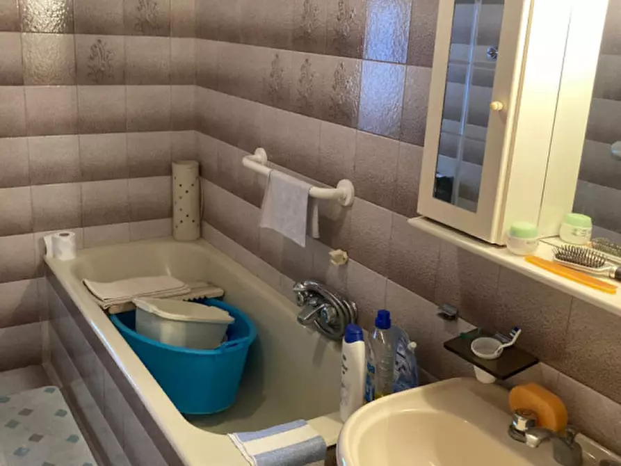 Immagine 13 di Appartamento in vendita  in VIA SACERDOTE GIOVANNI MASTRO a Ceglie Messapico