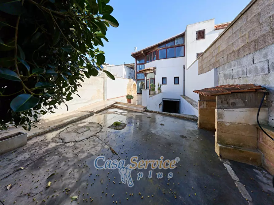 Immagine 5 di Negozio in vendita  in Lungomare Japigia a Ugento