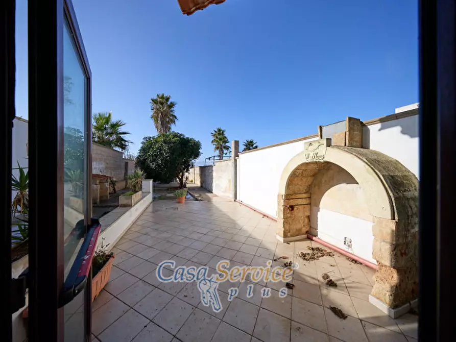 Immagine 7 di Negozio in vendita  in Lungomare Japigia a Ugento