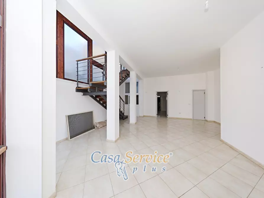 Immagine 8 di Negozio in vendita  in Lungomare Japigia a Ugento