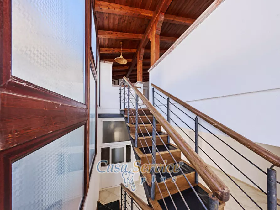 Immagine 15 di Negozio in vendita  in Lungomare Japigia a Ugento