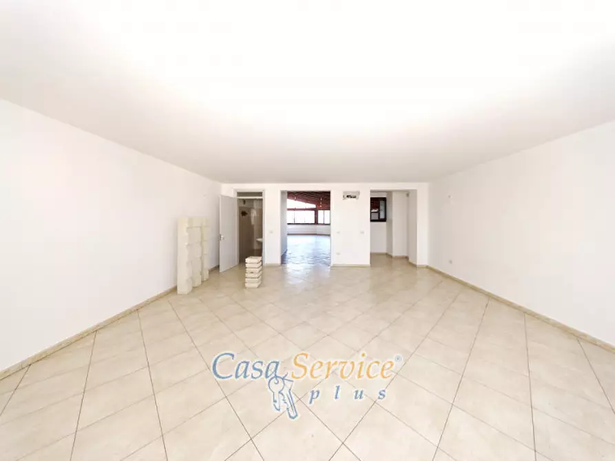 Immagine 19 di Negozio in vendita  in Lungomare Japigia a Ugento