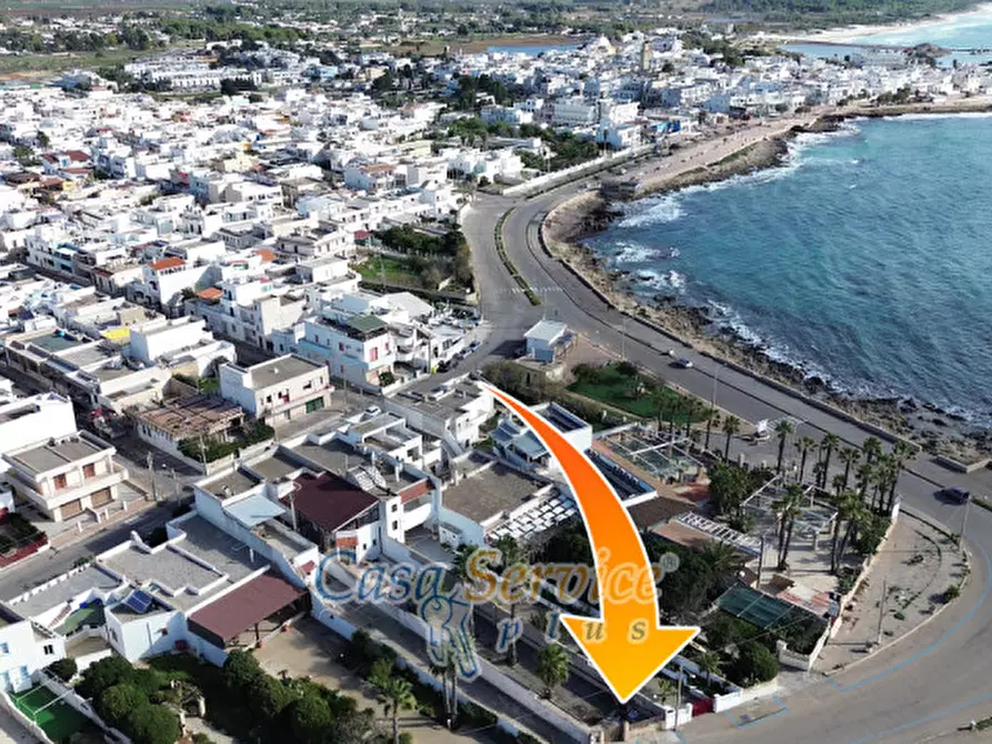 Immagine 49 di Negozio in vendita  in Lungomare Japigia a Ugento