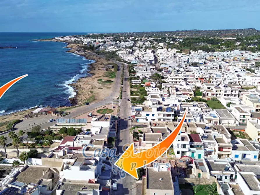 Immagine 51 di Negozio in vendita  in Lungomare Japigia a Ugento