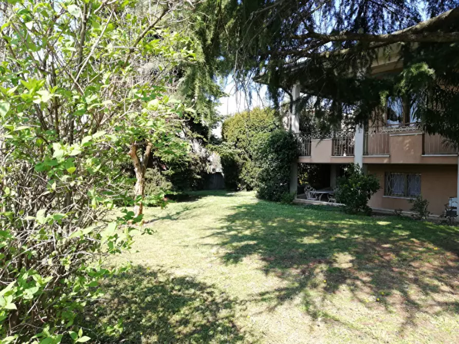 Immagine 1 di Villa in vendita  in Via Lubian a Vo