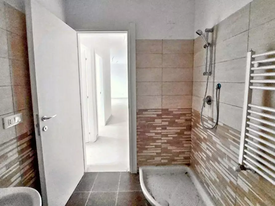 Immagine 9 di Appartamento in vendita  in Via Vittorio De Sica, N. 5-7 a Fiumicino