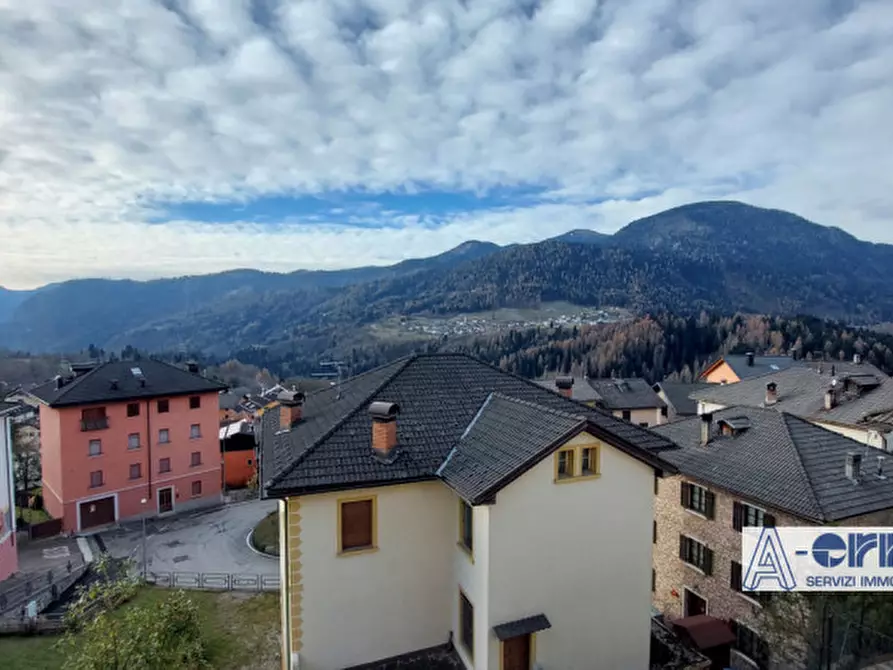 Immagine 17 di Appartamento in vendita  in via Cesare Battisti a Castello Tesino