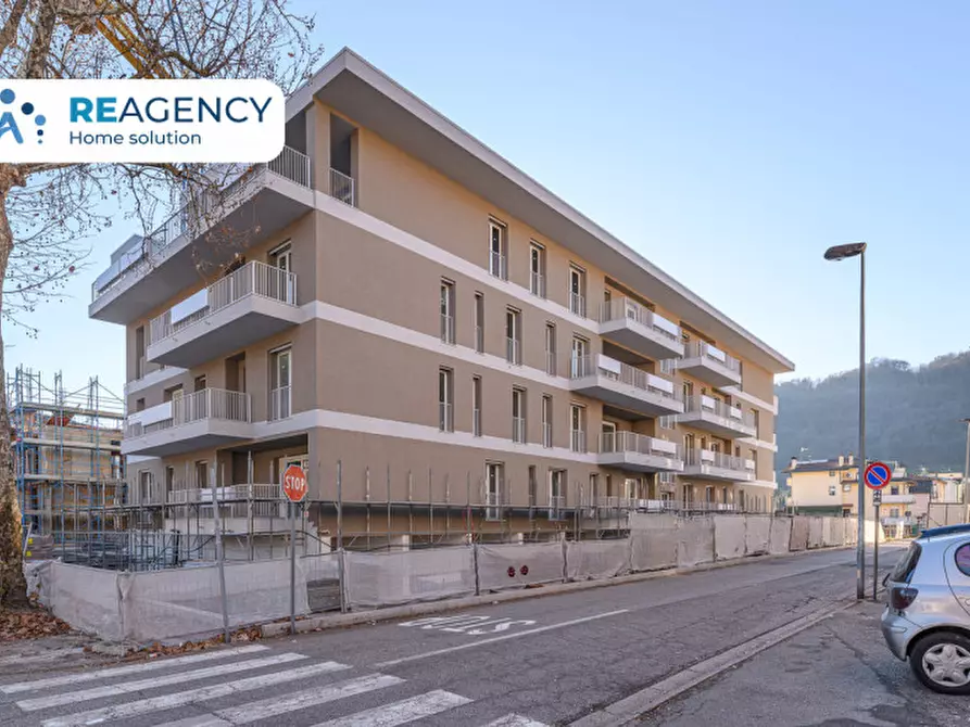 Immagine 13 di Appartamento in vendita  in viale regina margherita a Valdagno