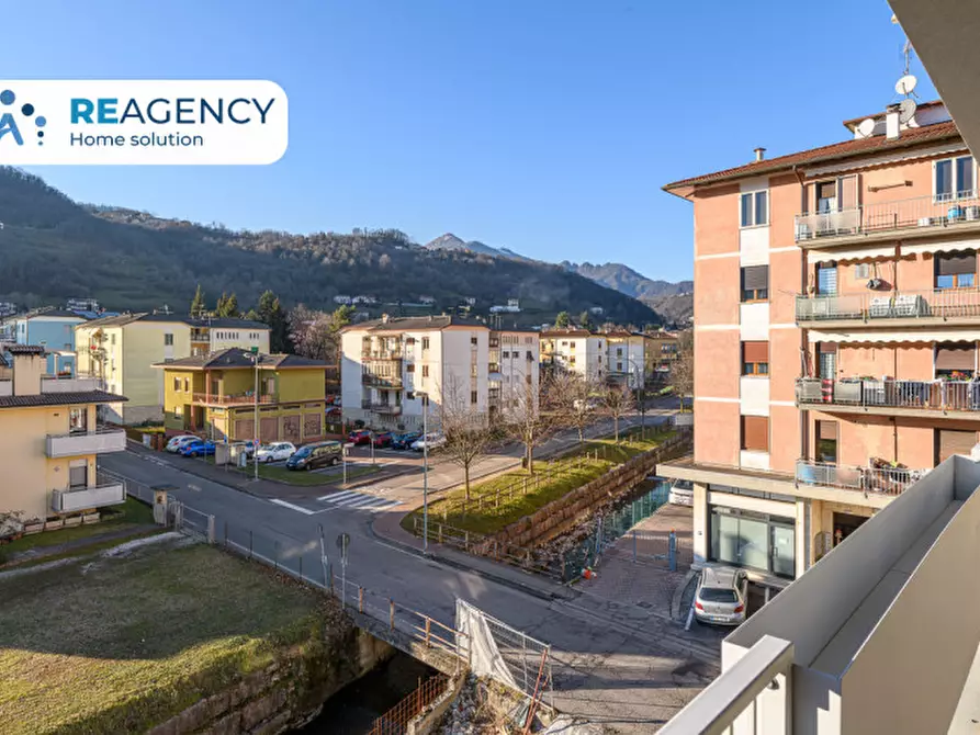 Immagine 17 di Appartamento in vendita  in viale regina margherita a Valdagno