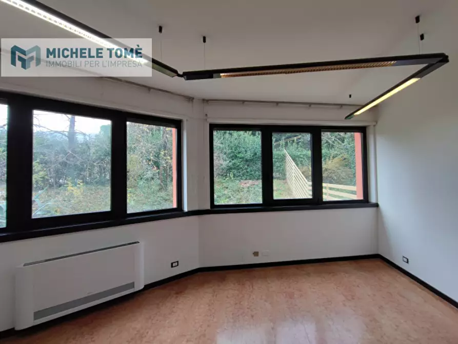 Immagine 19 di Ufficio in vendita  in via sottomori a Dolcè