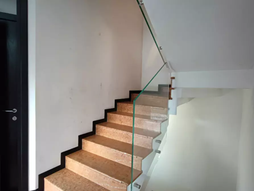 Immagine 25 di Ufficio in vendita  in via sottomori a Dolcè