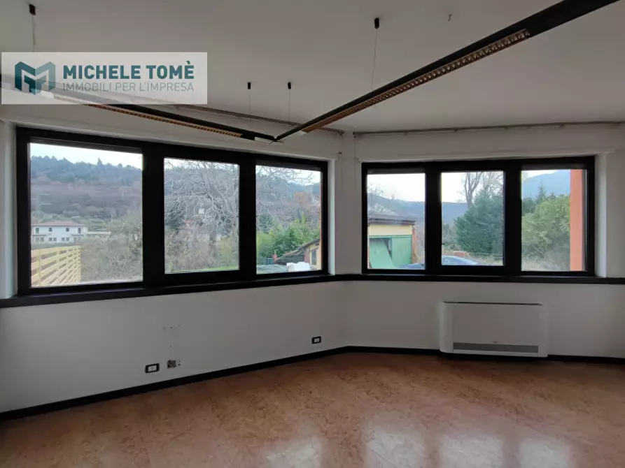 Immagine 26 di Ufficio in vendita  in via sottomori a Dolcè