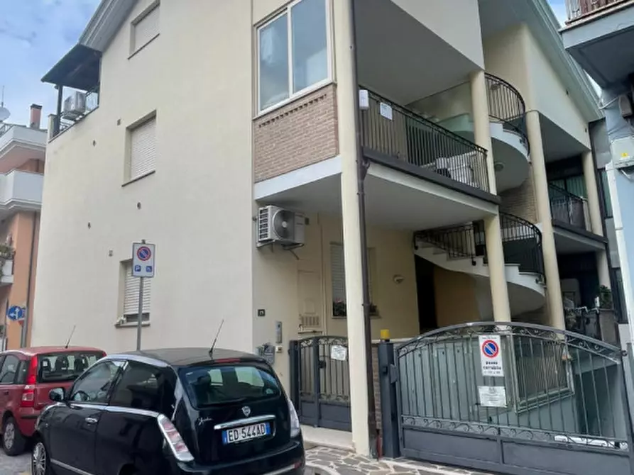 Immagine 8 di Appartamento in affitto  in Via Lombardia 19/4 a Roseto Degli Abruzzi