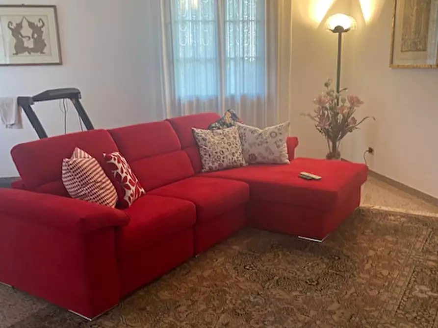 Immagine 5 di Casa indipendente in vendita  in via leopardi a Correzzola