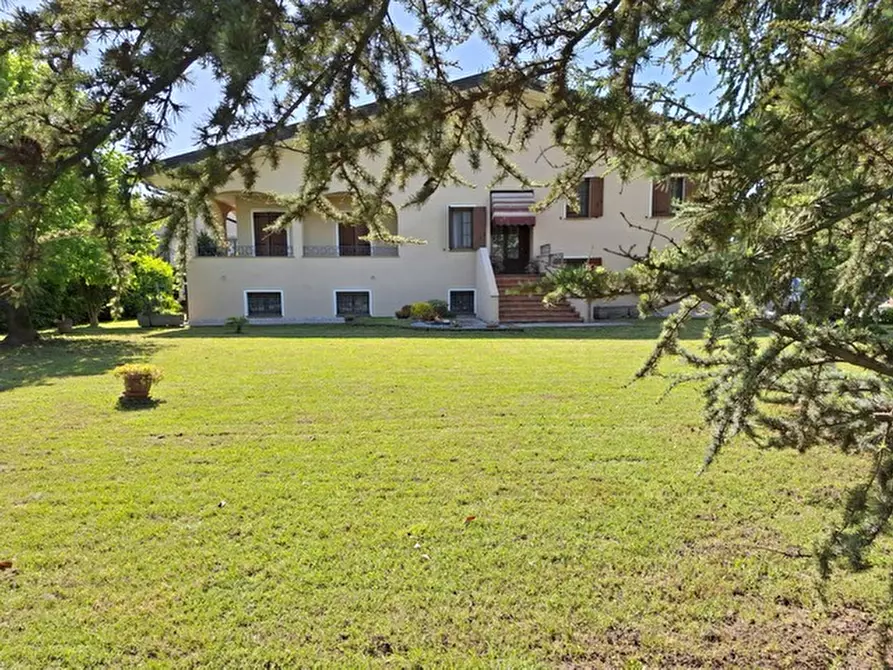 Immagine 8 di Casa indipendente in vendita  in via leopardi a Correzzola