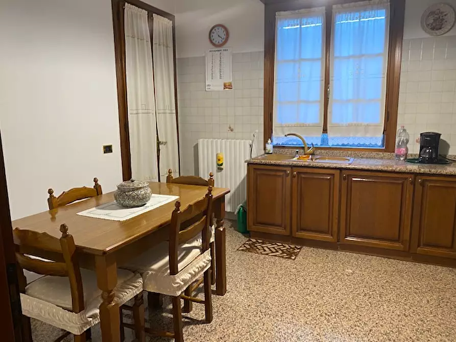 Immagine 16 di Casa indipendente in vendita  in via leopardi a Correzzola