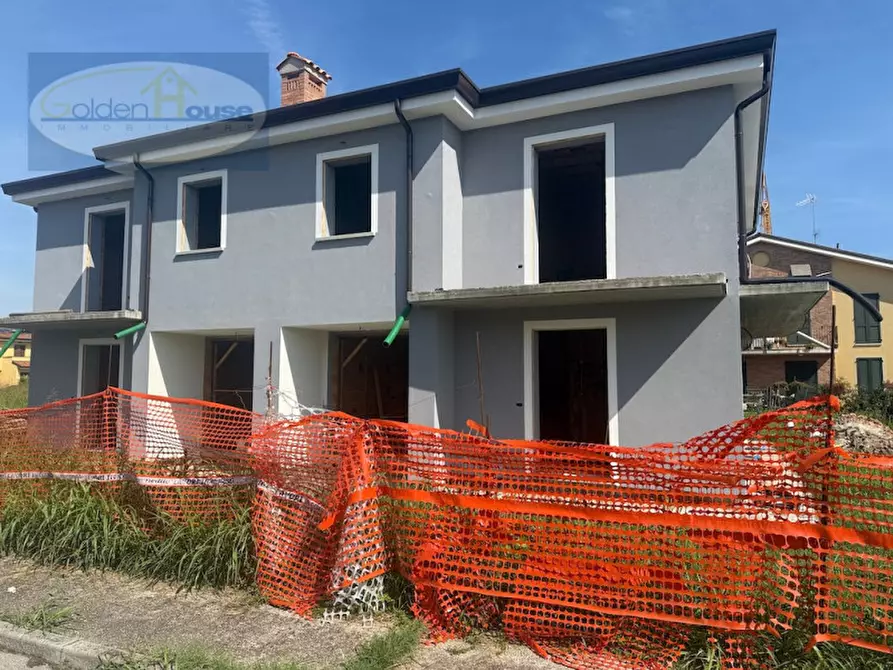 Immagine 3 di Casa quadrifamiliare in vendita  in Via Elio Stegani a Argenta