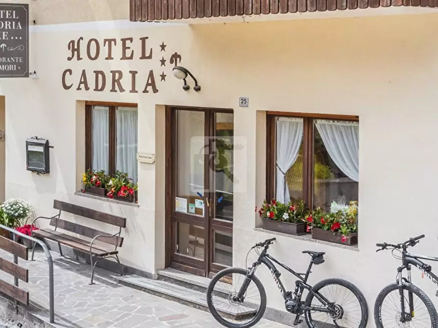 Immagine 17 di Hotel in vendita  in via unità d'italia a Ledro