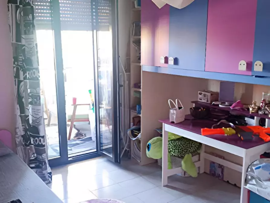 Immagine 7 di Appartamento in vendita  in Piazza Pertini n.11 a Taranto