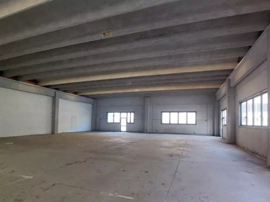 Immagine 2 di Capannone industriale in vendita  in via piovene 72 a Chiuppano